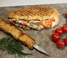 Пита с рубленым шашлыком из свинины