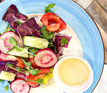 Салат с грядки