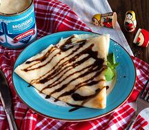 Блинчик с вареной сгущенкой