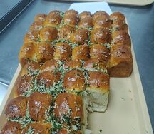 Пампушка с чесноком