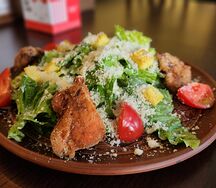 Салат Цезаридзе с курицей