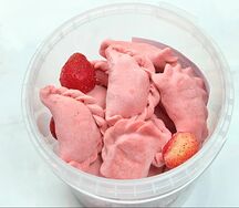 Вареники клубничные Гуленьки