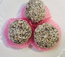 Конфеты из сухофруктов без сахара с кокосовой стружкой