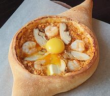 Хачапури по-аджарски Том Ям