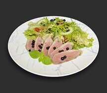 Салат с утиной грудкой