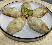 Зразы из индейки с пекинской капустой