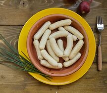 Сосиски для самых маленьких из индейки с сыром