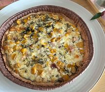 Киш сырный с копчёной курочкой и сладкой кукурузой
