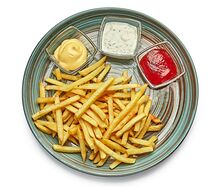 Картофель Фри с тремя соусами