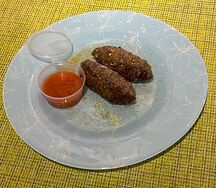 Люля кебаб из говядины с соусом кавказским