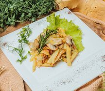 Картофель жареный с грибами и луком