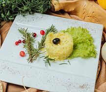 Рис отварной с куркумой