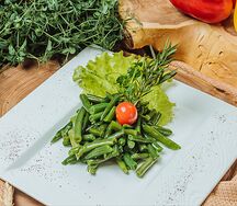 Фасоль стручковая с чесноком