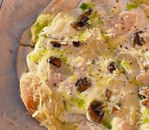 Римка с курой и грибами
