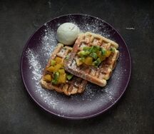 Венские вафли с фруктами