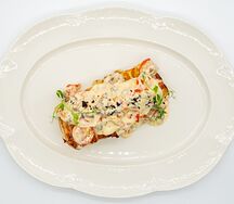 Куриная грудка с овощами под пикантным соусом