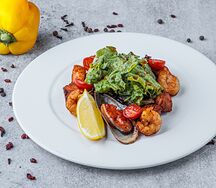 Салат с морепродуктами
