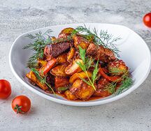 Мясо с запеченными овощами