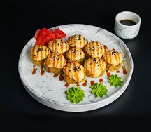 Запеченный ролл Цезарь с курицей