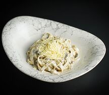 Паста Феттуччине с курицей и грибами
