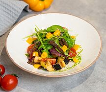 Салат с хрустящими баклажанами 