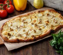 С печеной грушей и сыром