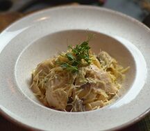 Фетучини с курицей и грибами