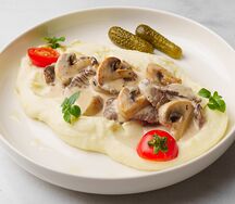 Бефстроганов с говяжьей вырезкой