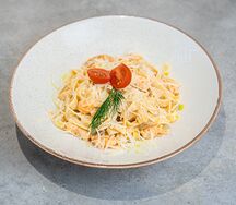 Феттуччине с курицей и грибами