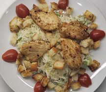 Цезарь с курицей