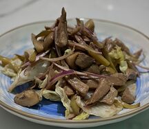 Свинина с шампиньонами