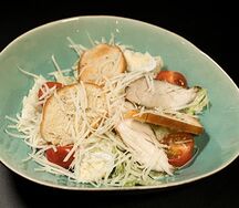 Цезарь с курицей