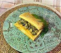 Блинчик с курицей и грибами
