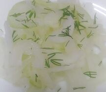 Лук маринованный