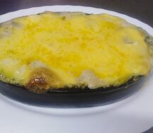 Куриная грудка с грибами под сыром