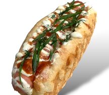 Хот-дог с сосиской