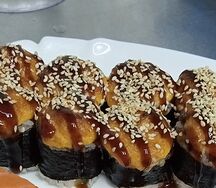 Калифорния с креветкой запечённая