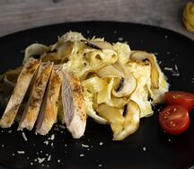 Паста с курочкой и грибами