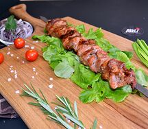Шашлык из cвинoй шейки