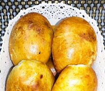 Пирожок с мясом и капустой