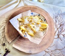 Картофель фри с пармезаном
