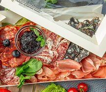 Мясная тарелка M