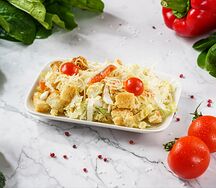 Салат Цезарь с рыбой