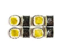 Ролл с такуаном