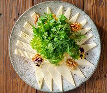 Сырная тарелка - сыры Кавказа