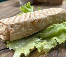 Мини-шаверма в лаваше с нежным куриным мясом