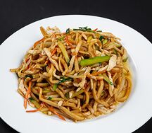 Н09 Жареная лапша с овощами