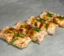 Суши-пицца с курицей