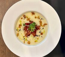 Картофельный крем-суп с беконом