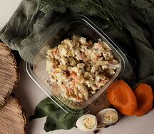 Салат Оливье с курицей